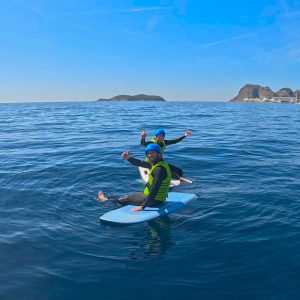 Forfait 3 sessions premium d'une heure avec la planche Flite Soft Top
